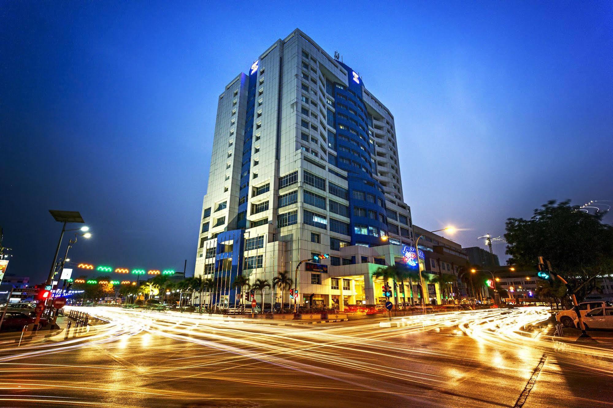 โรงแรมเมกะ มีรี ภายนอก รูปภาพ